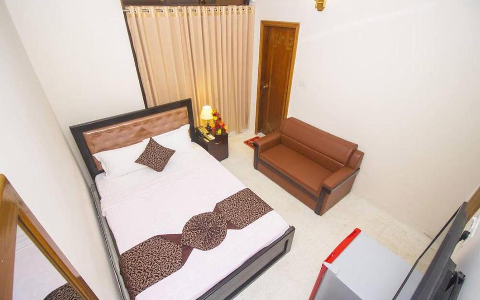 Hotel Suite Palace Baridhara Дакка Екстер'єр фото