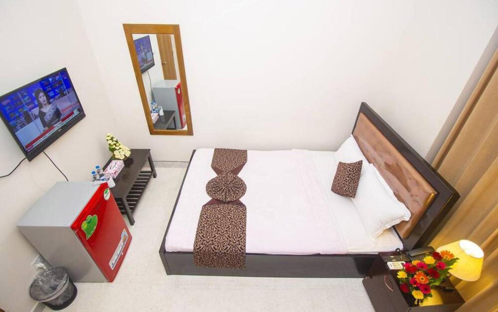 Hotel Suite Palace Baridhara Дакка Екстер'єр фото